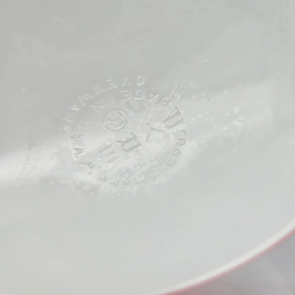 Vintage Pyrex Flamingo Pink Pie Plate 10" Round Milk Glass MCM - Picture 4 of 9